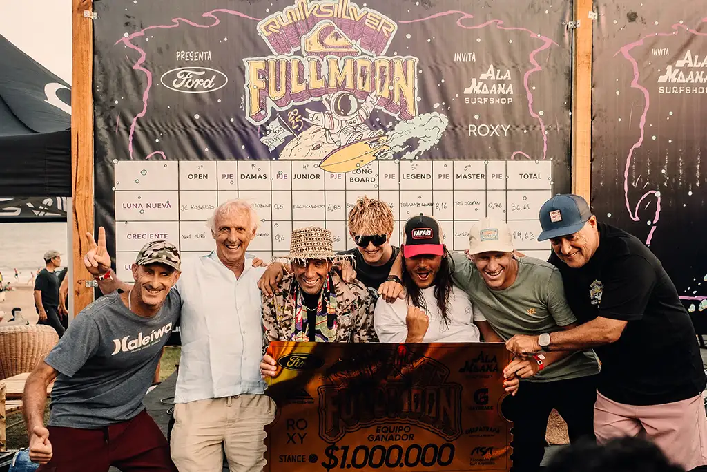 El equipo ganador del torneo que se realizó con la primera luna llena del año.