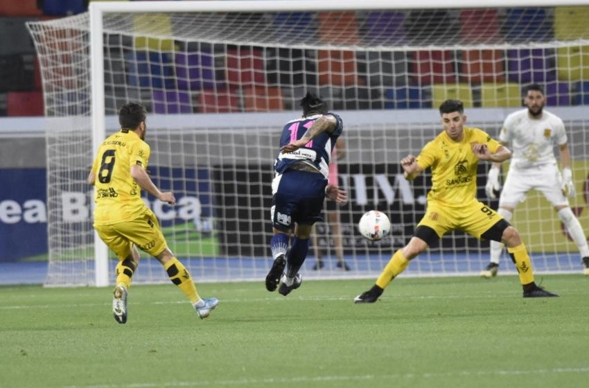 Alvarado acumuló su quinta derrota consecutiva