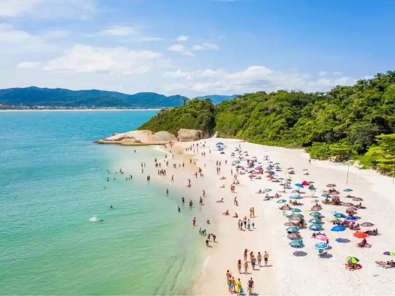 Alerta en Florianópolis por un aumento de los casos de diarrea: cuáles son las playas más afectadas