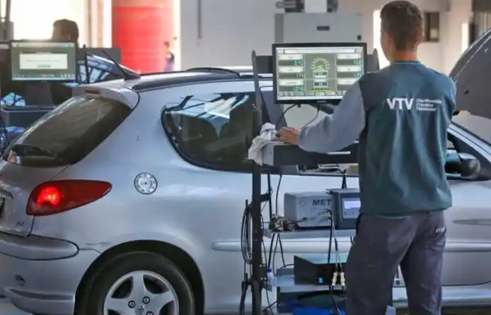 Los vehículos de más de 2500 kilos deberán pagar $62.156 (con IVA incluido).