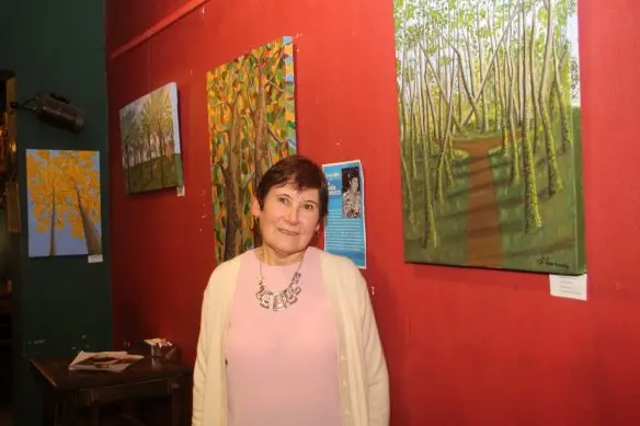 La pintora Ana María Mariucci expone en el ciclo “Estoy en el bar”