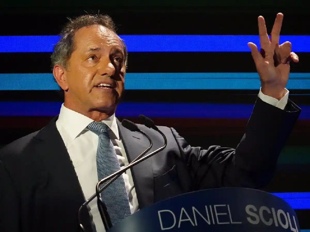 Reapareció Scioli y a 4 años del debate con Macri recomendó que ahora no se haga