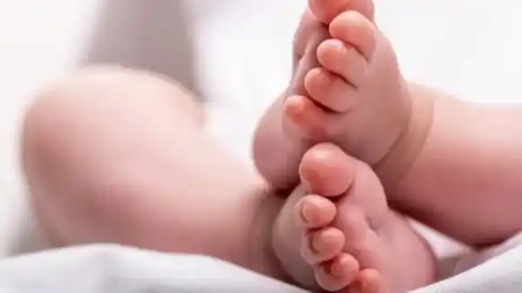 MADRE ESTÁ DESHECHA: bebé muere al broncoaspirar leche materna