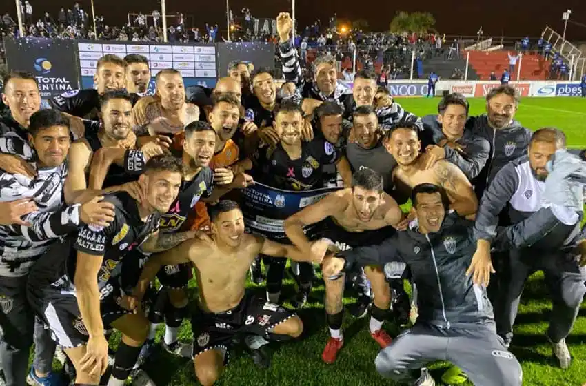 ¿Qué equipos del ascenso se metieron entre los cuatro mejores de la Copa Argentina?