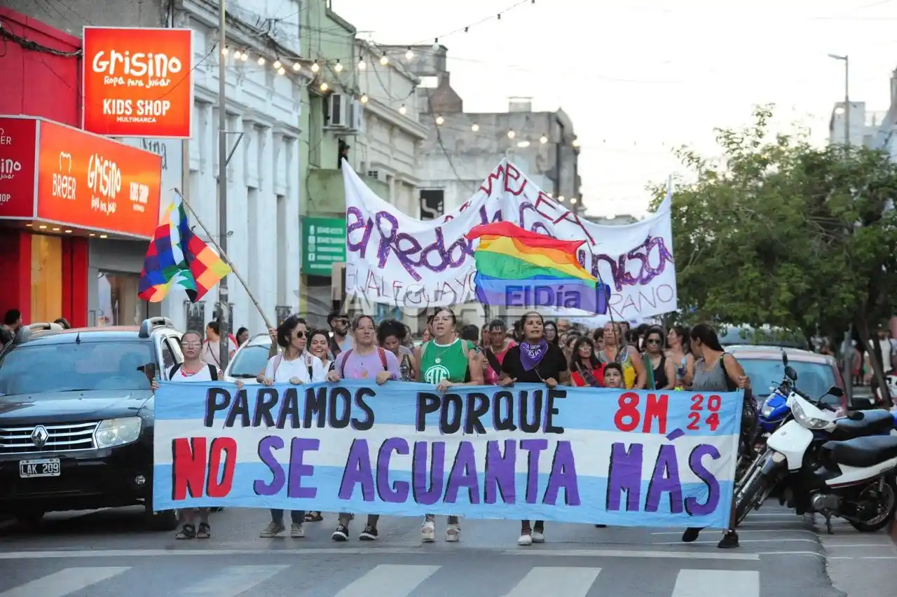 marcha 8m dia de la mujer gualeguaychú 2024 - 5