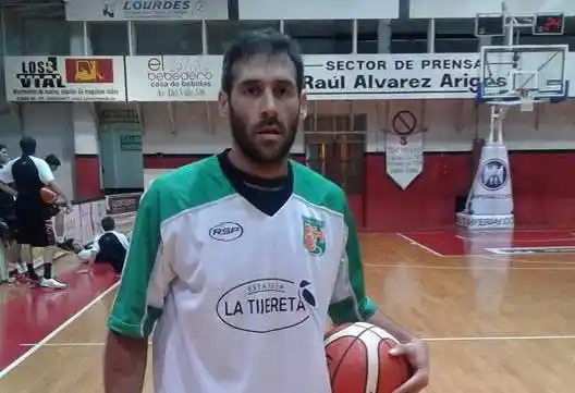 BH jugó con Central Entrerriano