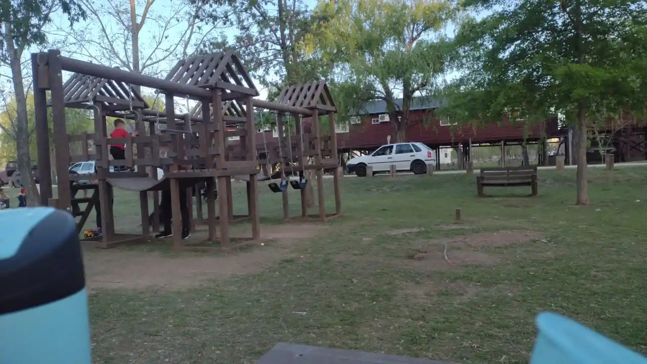 Paseo Público 2: “ningún juego tiene tobogán”