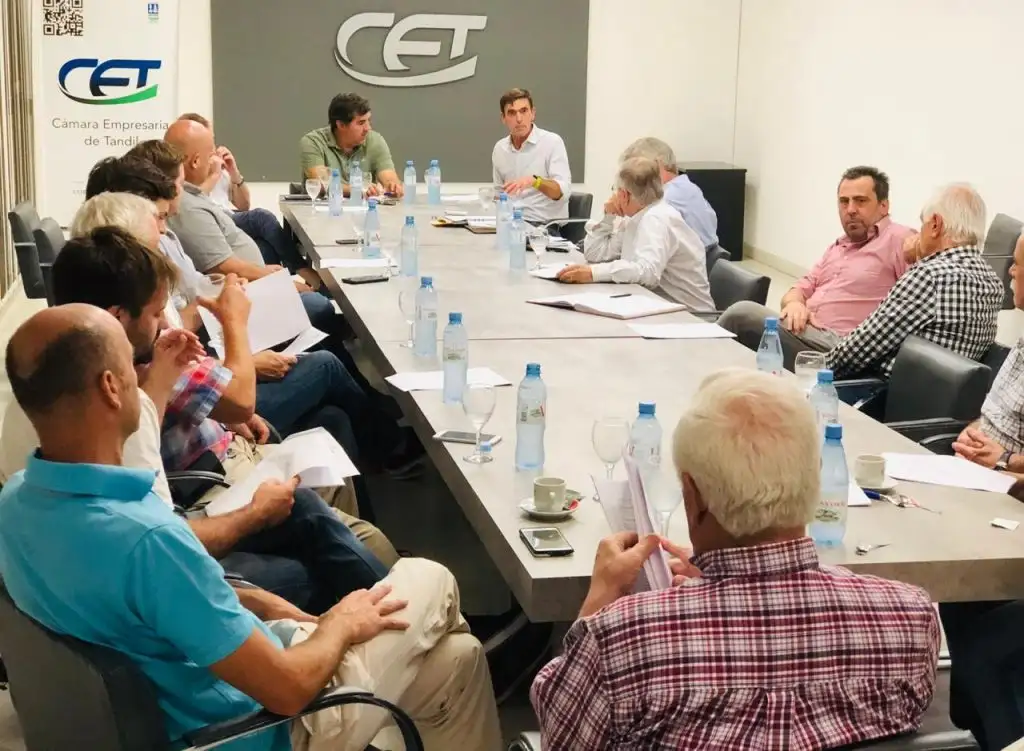 Reunión de la Cámara Empresaria con Iparraguirre por la ordenanza de tutorías deportivas