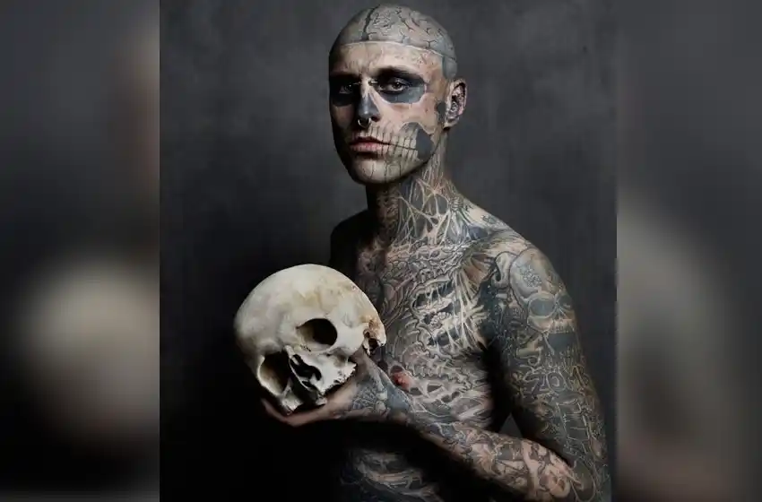 Hallaron muerto al famoso modelo tatuado, íntimo de Lady Gaga