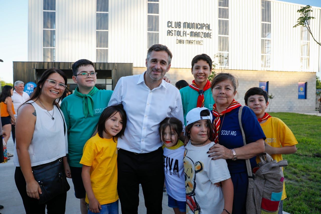 Achával inauguró el Club Municipal Astolfi-Manzone: “Este club es de cada uno de los vecinos”