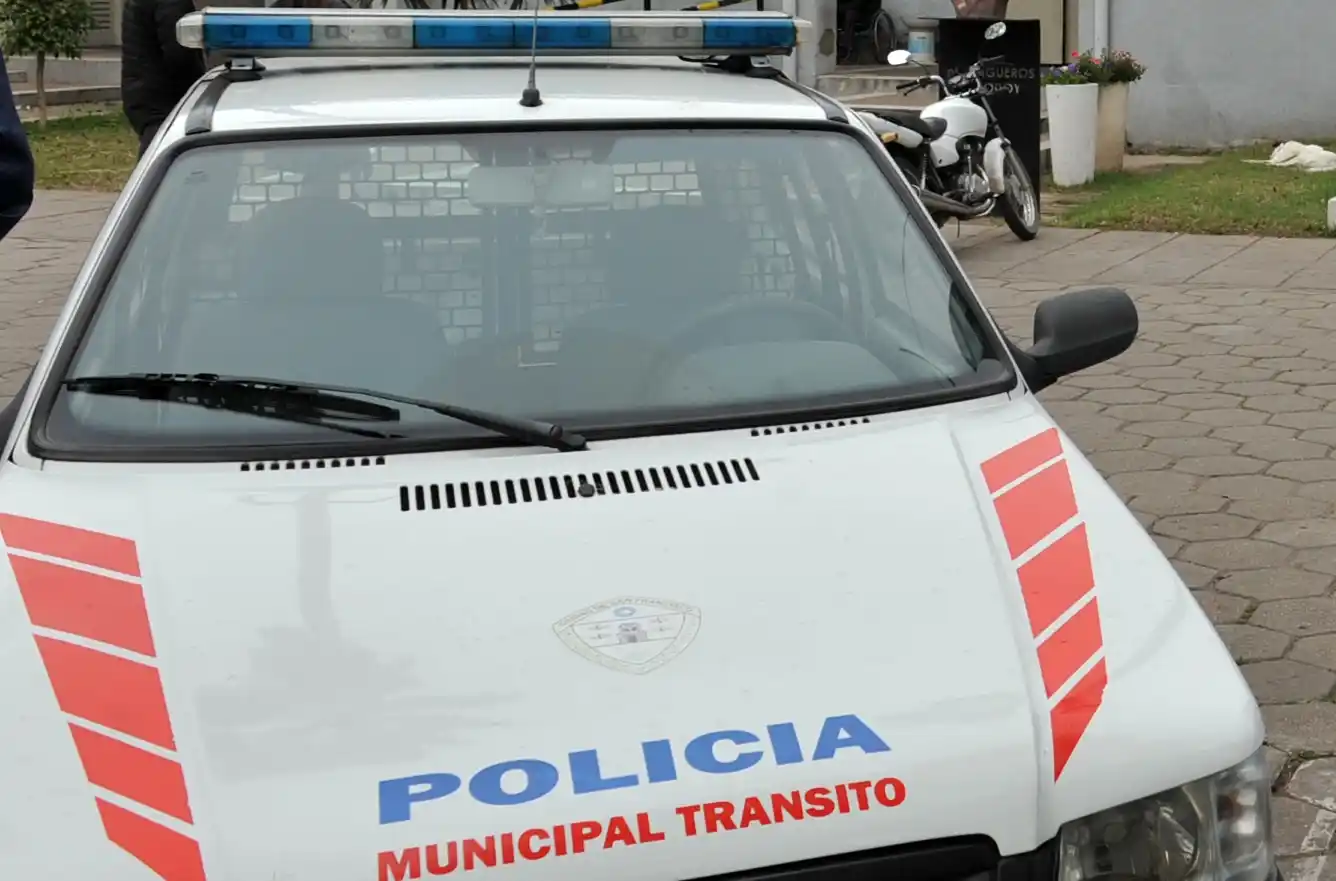 Destacan accionar de dos inspectores de tránsito en una urgencia