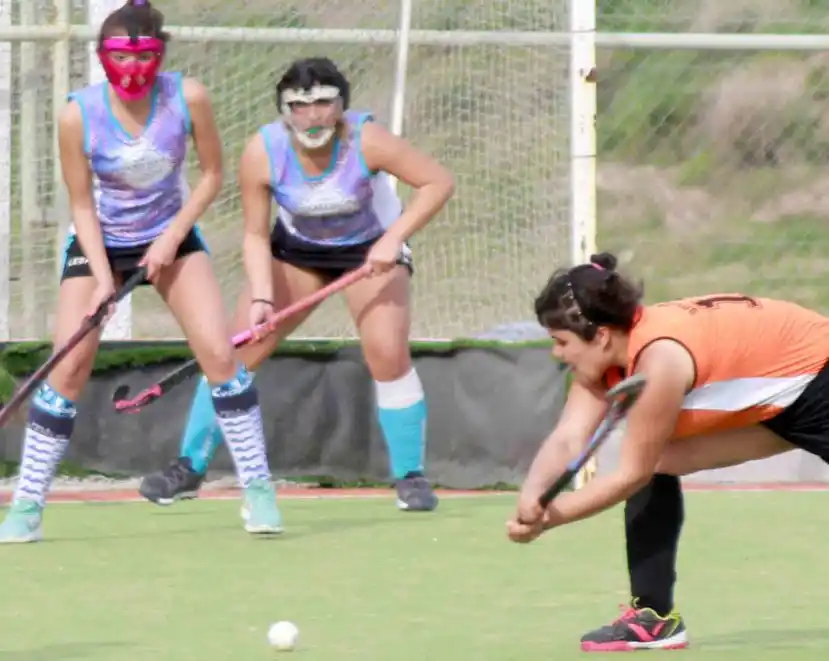 Cazadores sigue al frente pero se acercó Del Valle