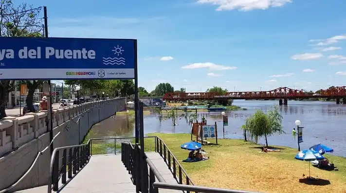 Defensa Civil trabaja ante un posible repunte del río Gualeguaychú