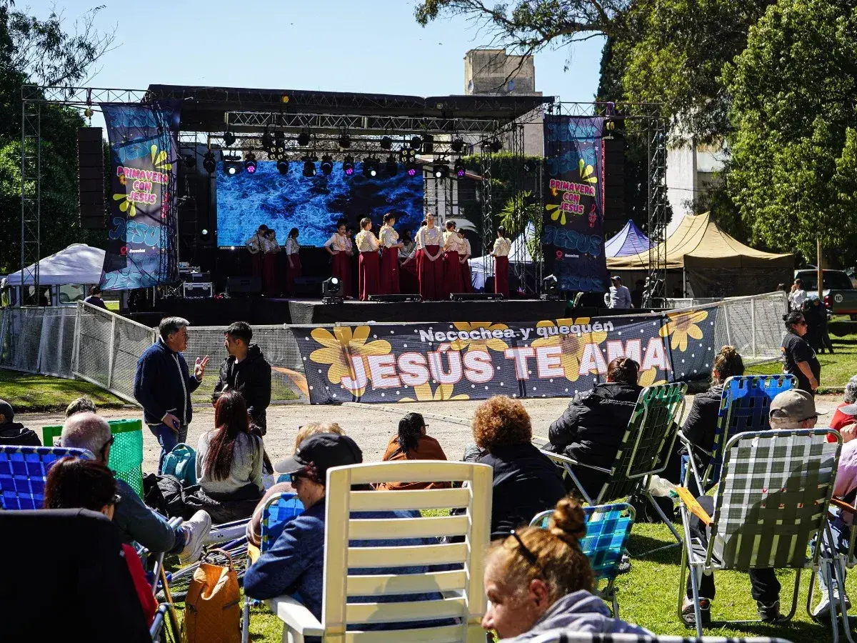 Celebración. Jornada de Música cristiana en el Parque Miguel Lillo