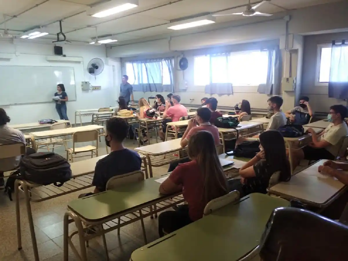La UNVM prevé recuperar la presencialidad plena en 2022