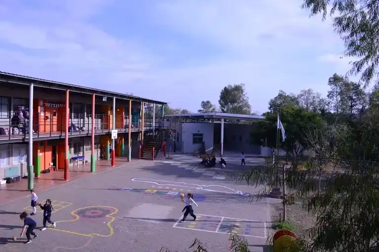 El Colegio María de Guadalupe fue fundado hace 12 años con la misión de "ofrecer educación de calidad en contextos de vulnerabilidad"