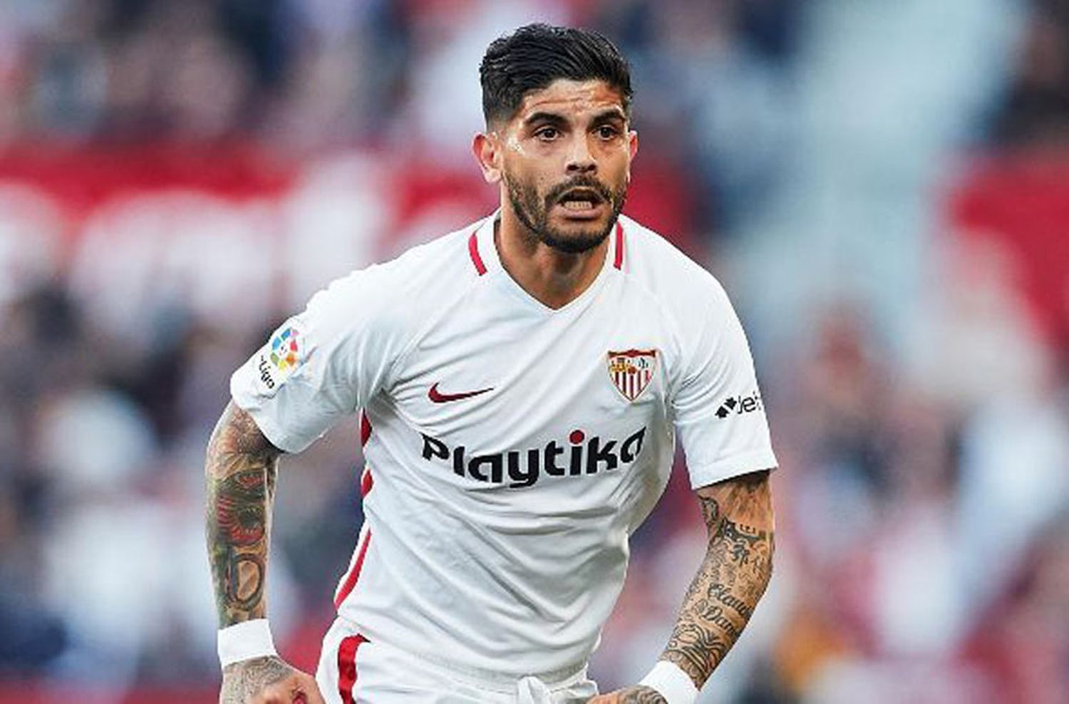 Boca acelera por el rosarino Banega y le hizo una importante oferta al Sevilla