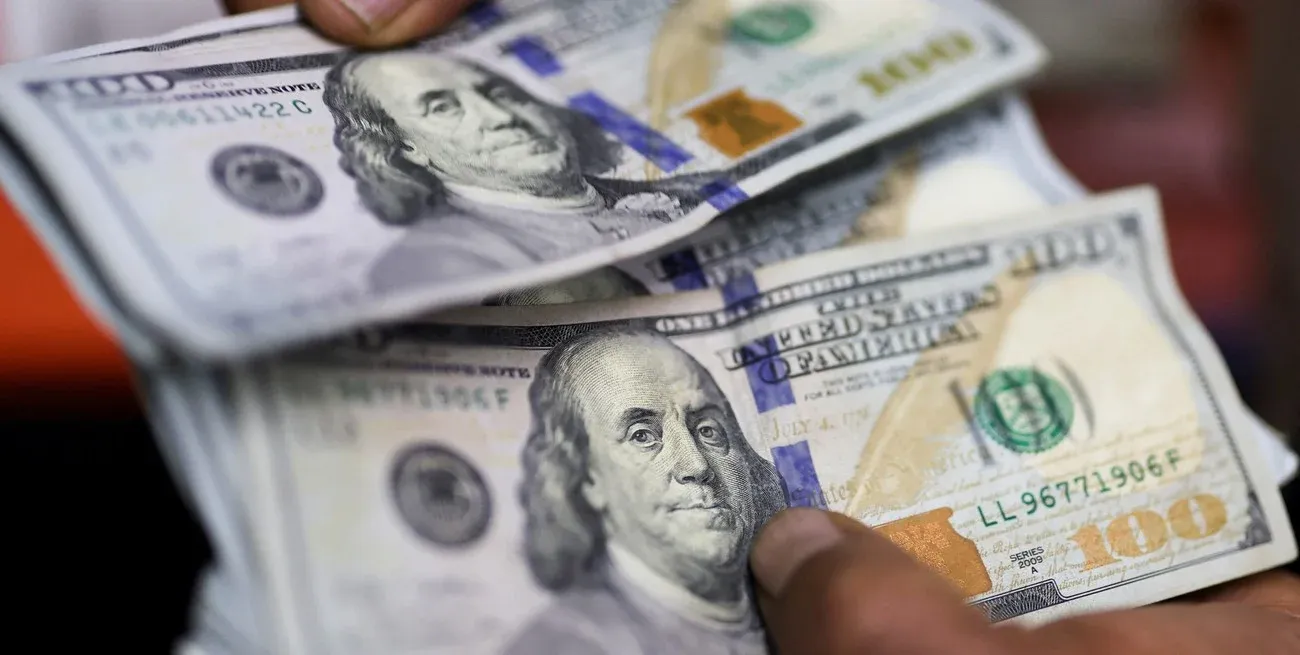 Así cerró el dólar en los bancos argentinos este martes 28 de octubre