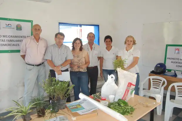 Mejoramiento de huertas familiares y comerciales