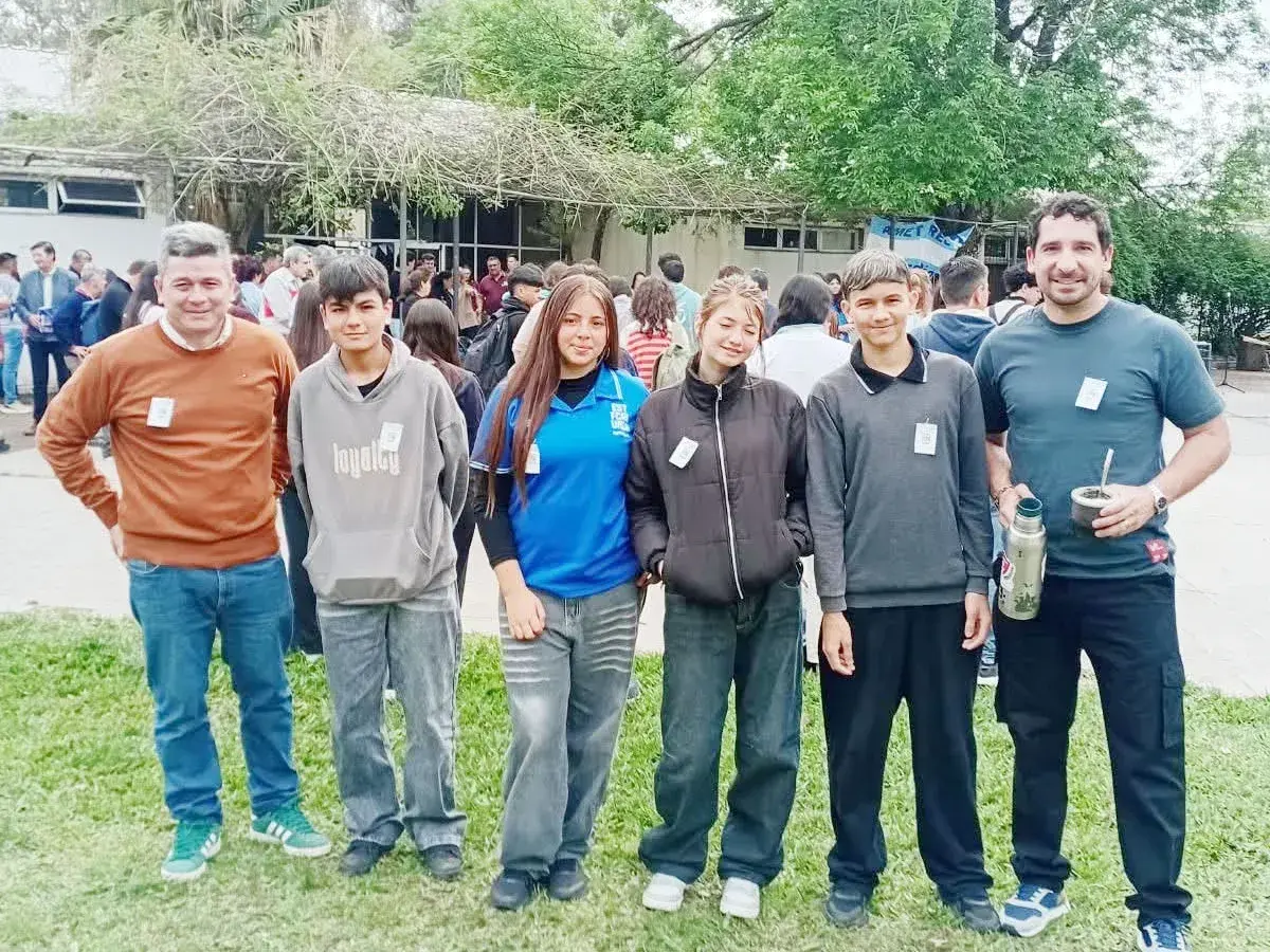 Estudiantes de Ciencias de la Alimentación participaron de las Olimpíadas Provinciales de Dibujo Técnico
