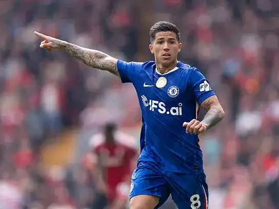 Enzo Fernández será titular en Chelsea.