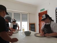 Formaron la primera cooperativa de personas con síndrome de down y elaboran 80 pizzas por día