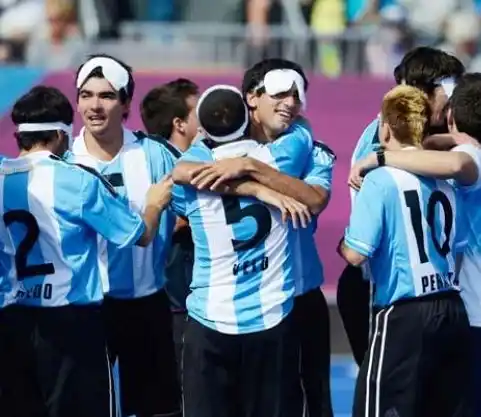 Mundial Japón: Los Murciélagos vencieron a España en el debut