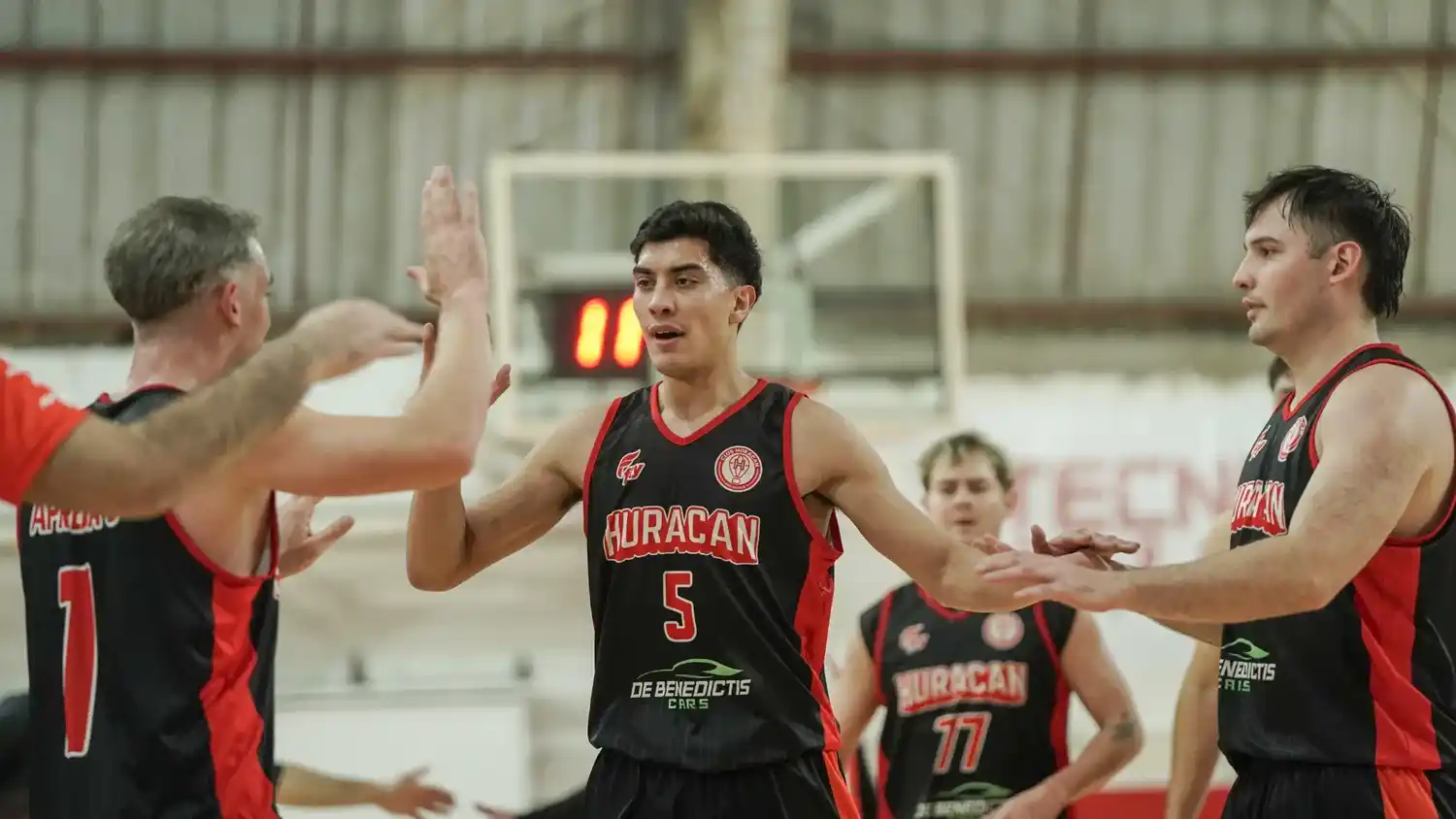Huracán derrotó al "Globo" de Tres Arroyos y cerró la primera rueda de la mejor manera