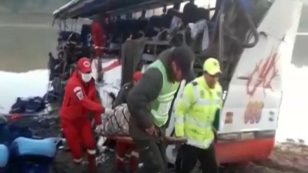 Un accidente de tráfico deja una veintena de muertos en Bolivia