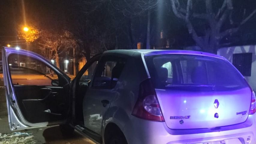 Recuperaron un auto que había sido robado a punta de pistola en zona sudoeste.