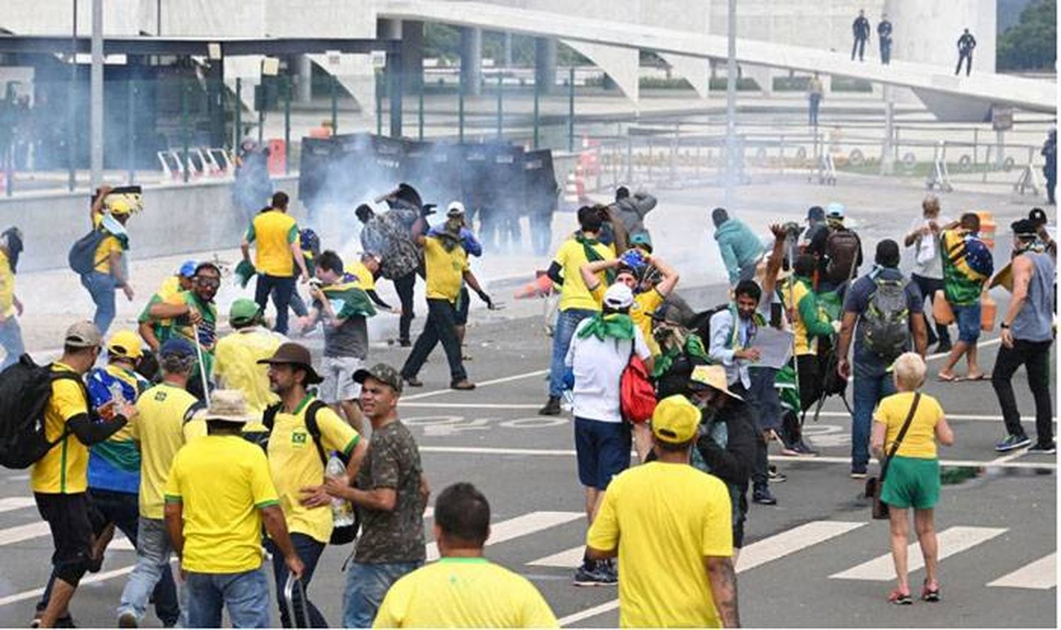 Denuncian la presencia de profesionales entrenados  en el asalto en Brasilia