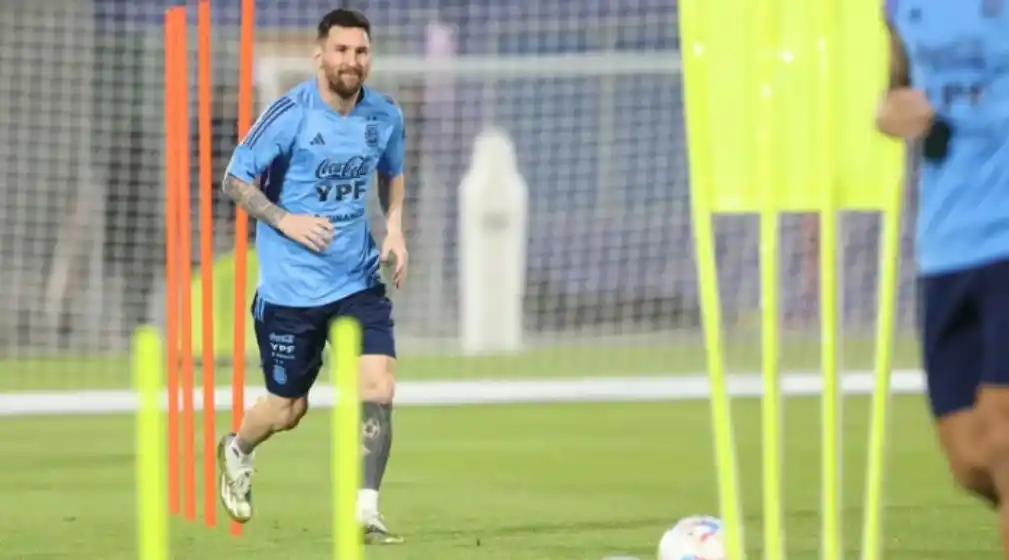 Preocupación antes del partido con México: Messi se entrenó diferenciado por una molestia