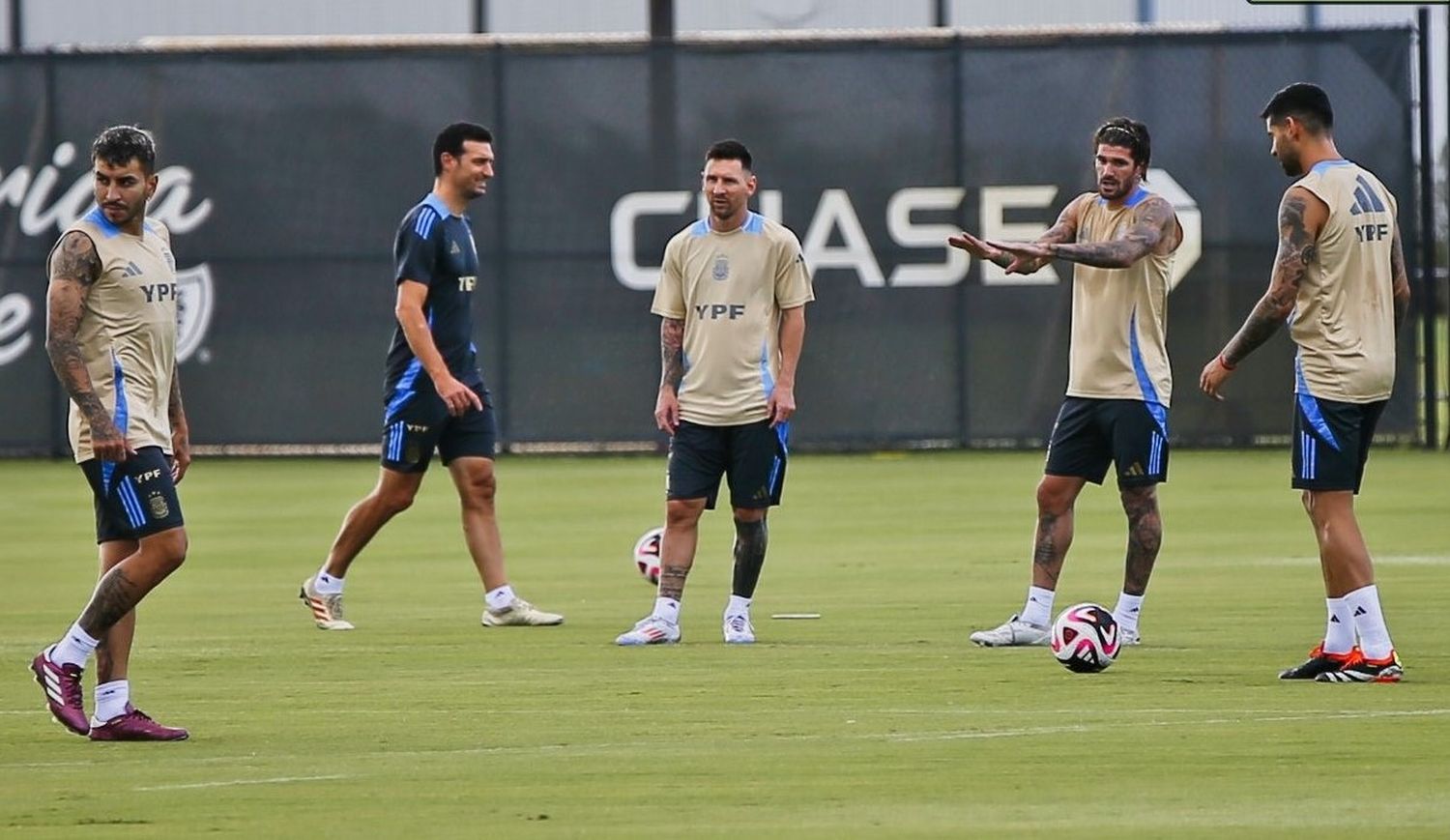 Messi y sus compañeros se entrenaron en Miami.