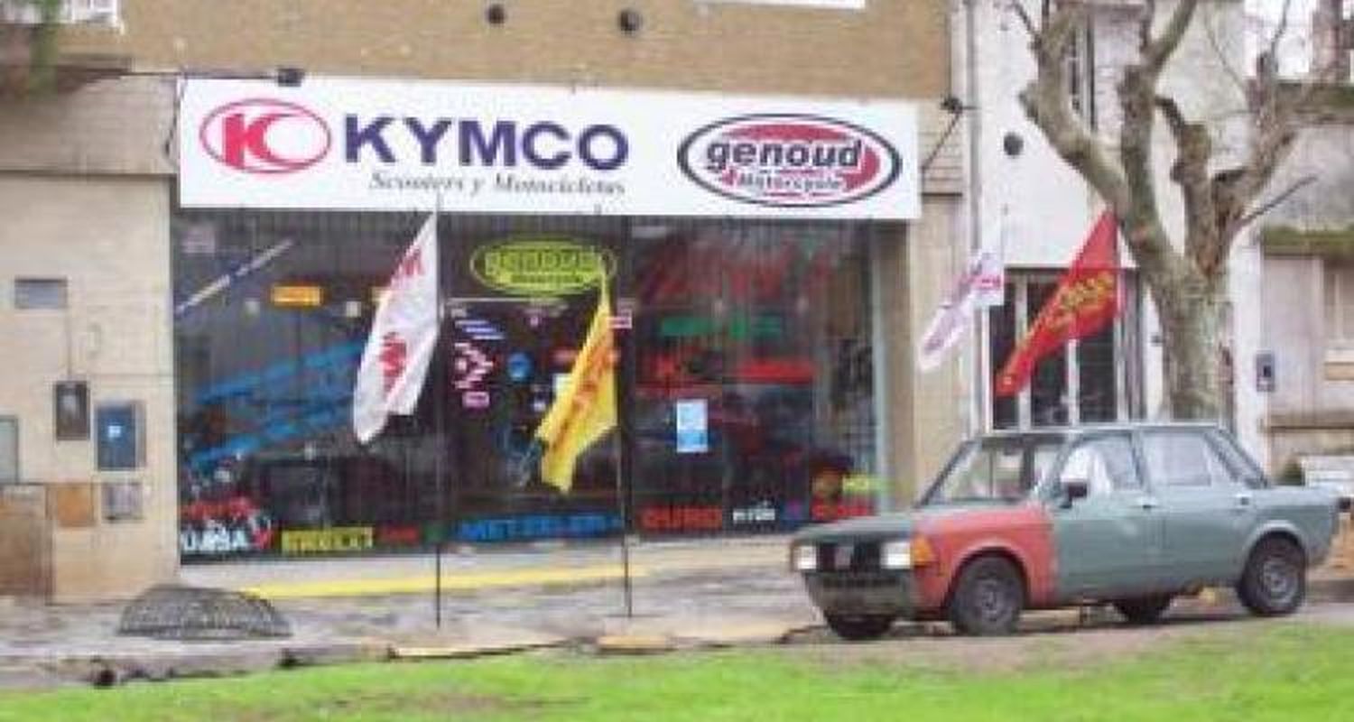 Robaron $ 7000 en el local de Genoud Motorcycle