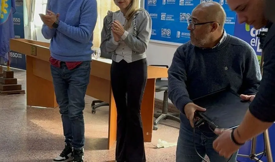 Los elementos fueron devueltos al concejal Daniel Del Curto (FOTO: Somos La Plata).