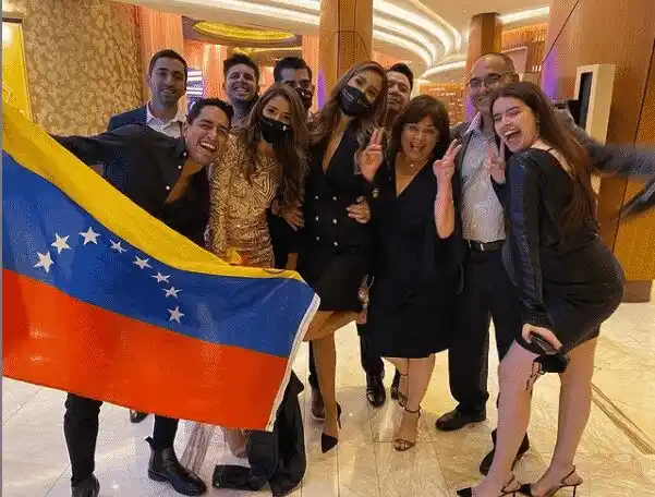 Mariángel Villasmil con su familia. Foto Instagram