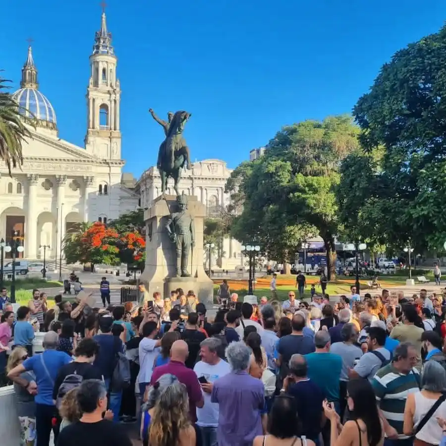 Movilización en Paraná en rechazo a políticas de ajuste y represión