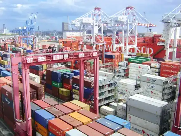 Aumentó 4,5% interanual en tercer trimestre del año el comercio exterior y arrojó ganancias por US$1.061 millones