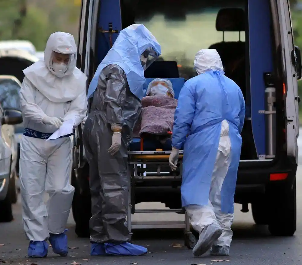 Récord de 113 muertos y 3.937 casos en un día