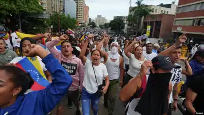 Miles de personas protestan en Caracas contra la reelección de Maduro