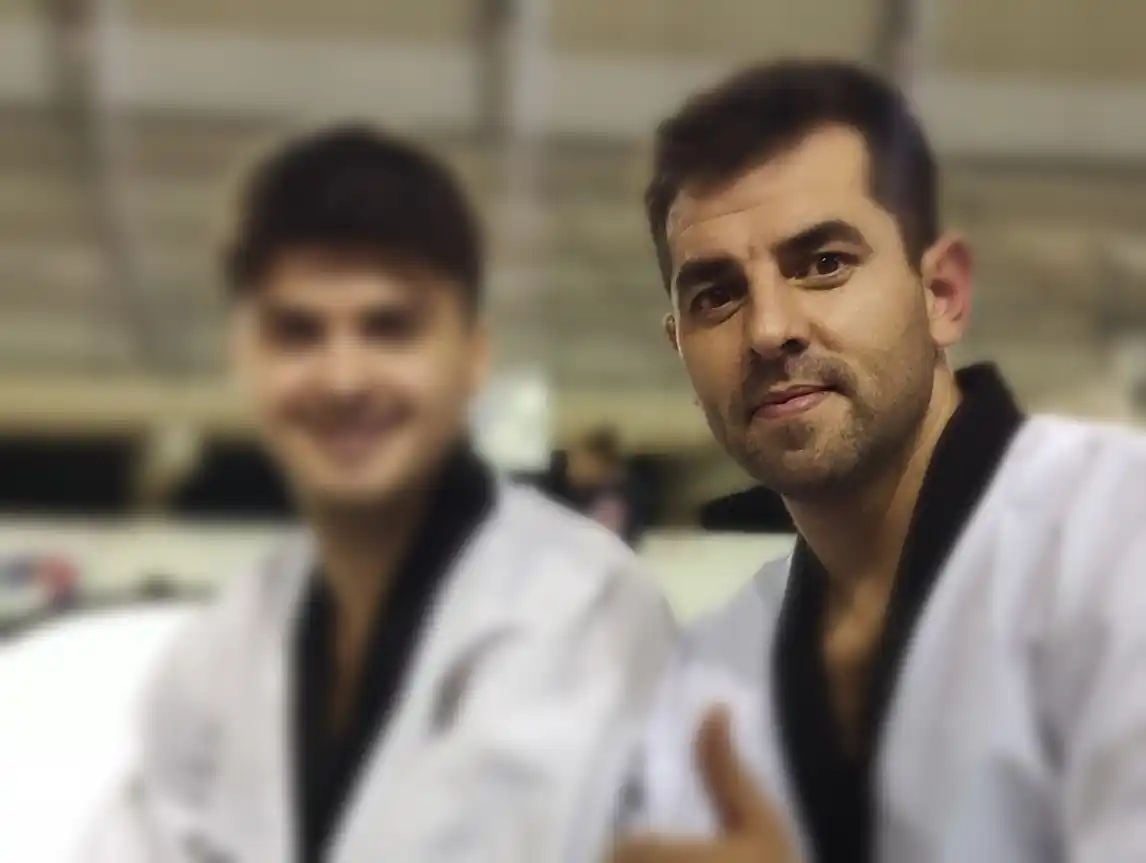 El taekwondista Ricardo Belo permanece en terapia intensiva tras ser apuñalado por un ladrón