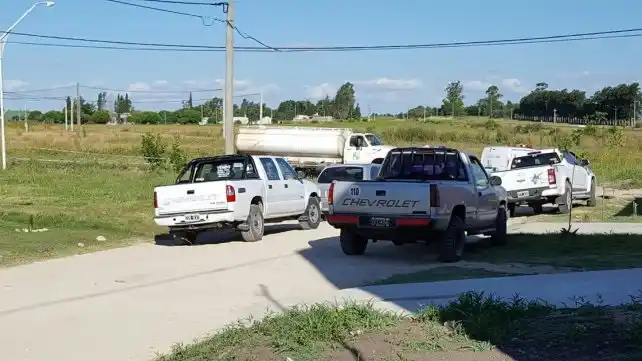 Una niña de 6 años murió arrollada por un camión regador 