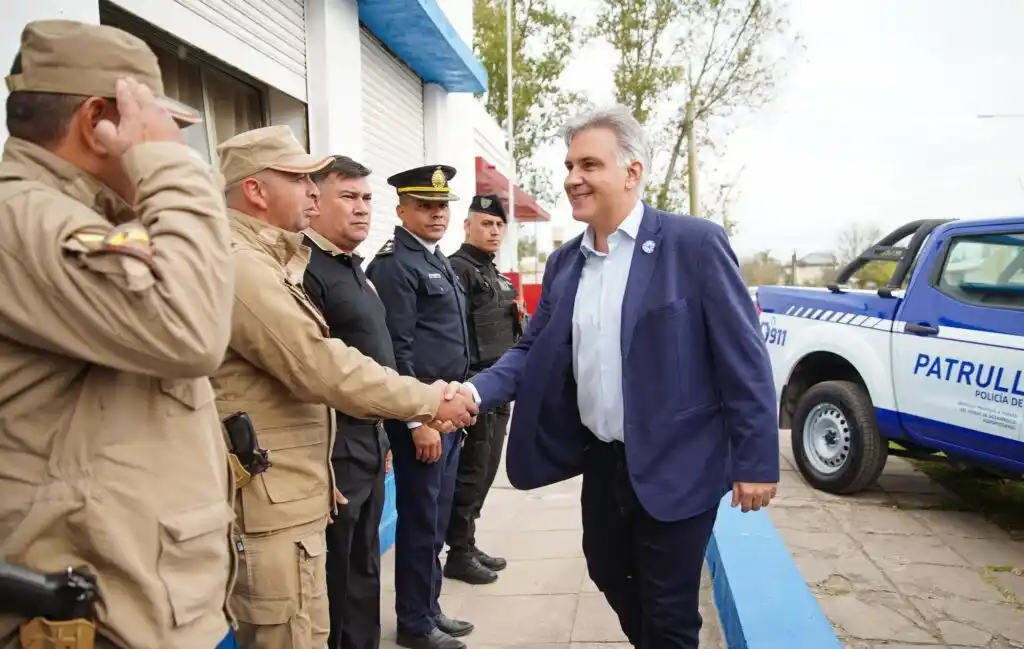 El gobernador Llaryora inauguró el destacamento de la Patrulla Rural