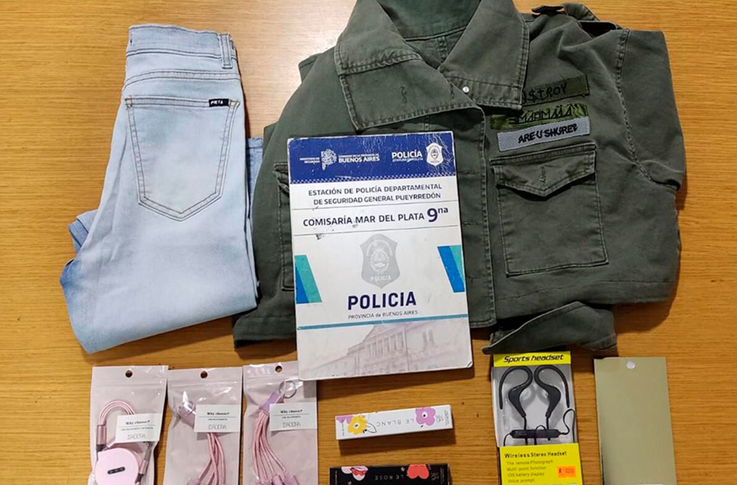 Raid delictivo de una mujer en calle Güemes