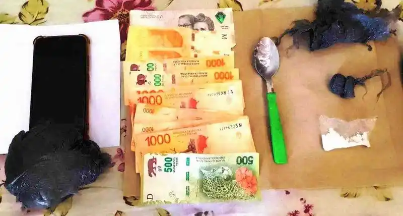 La Policía desarticuló dos centros de distribución
de drogas en los barrios Lote 110 y Lote 111