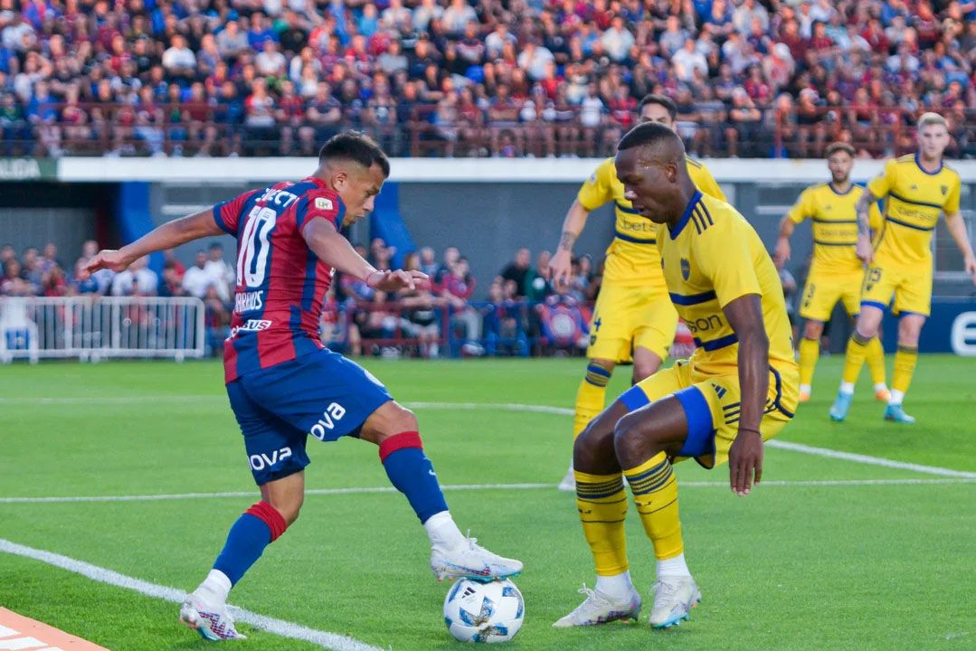 Boca y San Lorenzo se enfrentan en un clásico trascendental en busca de los playoffs 