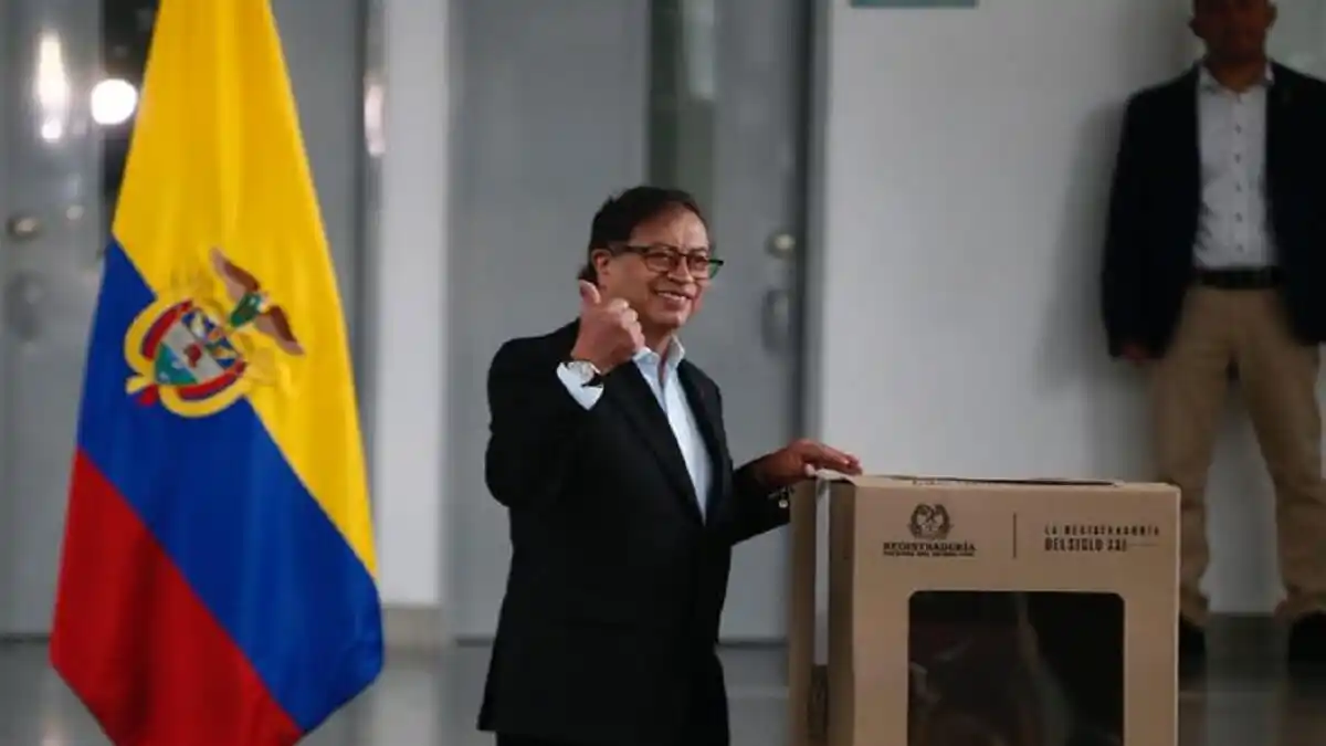 «TRANQUILIDAD Y PRUDENCIA»: el ruego de Gustavo Petro en el arranque de las elecciones regionales