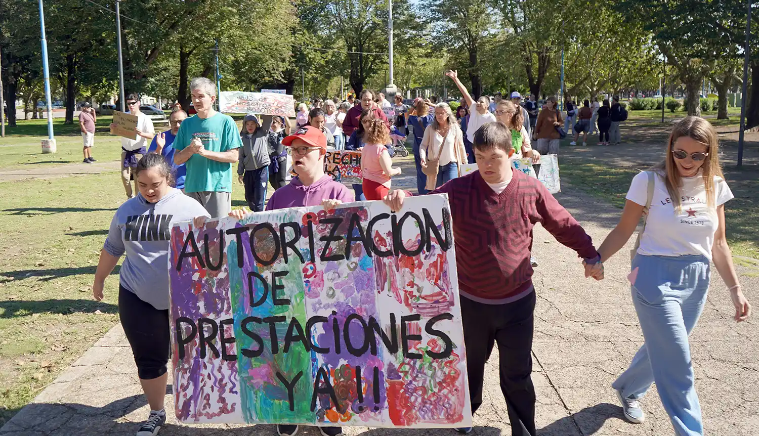 Prestadores y usuarios de prestaciones básicas para personas con discapacidad se convocaron en distintos puntos del país