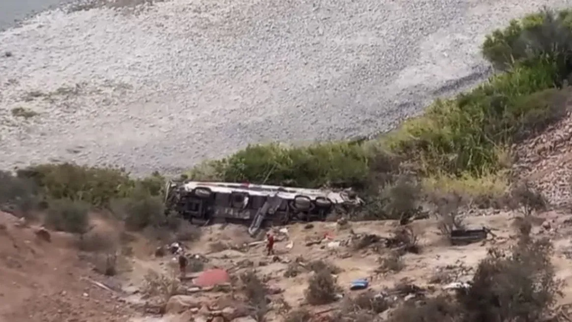 El colectivo luego del accidente.