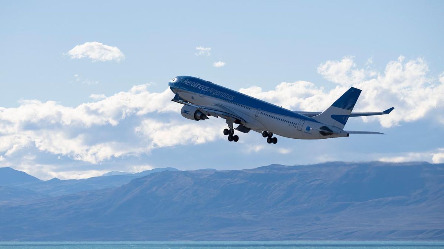 Aerolíneas Argentinas finaliza el año  con récord de personas transportadas